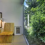 Vila Mala *
