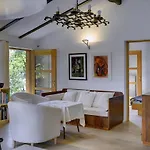 Vila Mala *